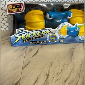 Brand New Bright Skippers RC SHARKO Polo Water and Land